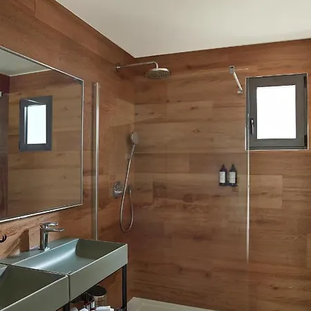 Hotel Les Hautes Mers - Fontenille Collection