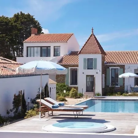 Les Hautes Mers - Fontenille Collection * Ile d'Yeu