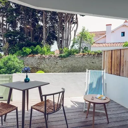 Hotel Les Hautes Mers - Fontenille Collection