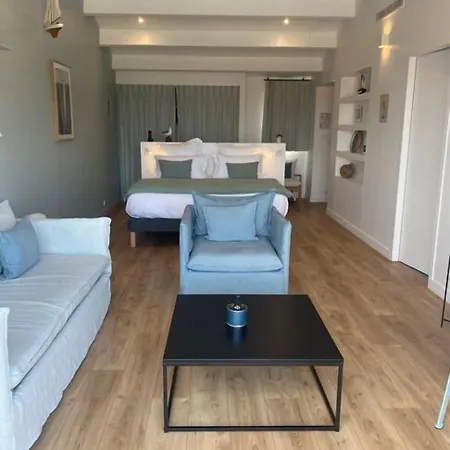 Les Hautes Mers - Fontenille Collection *