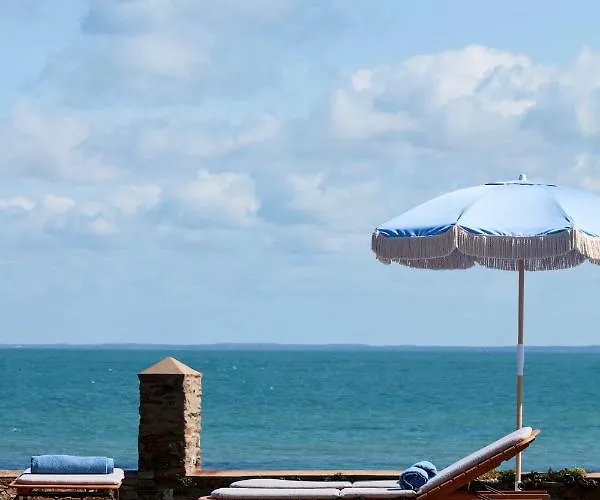 Les Hautes Mers - Fontenille Collection Отель *