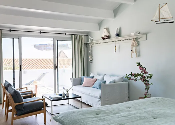 Les Hautes Mers - Fontenille Collection *