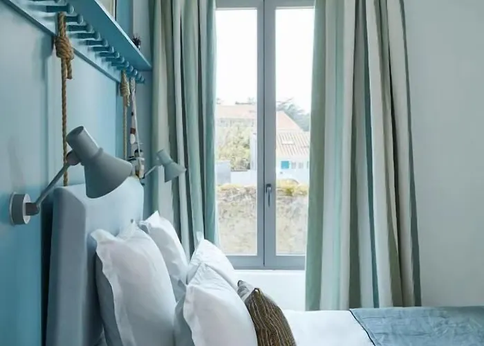 Les Hautes Mers - Fontenille Collection * Ile d'Yeu