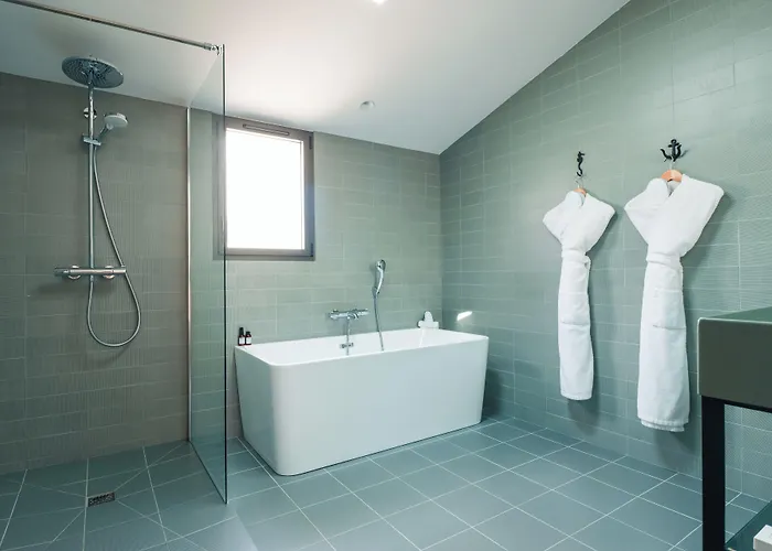 Hotel Les Hautes Mers - Fontenille Collection